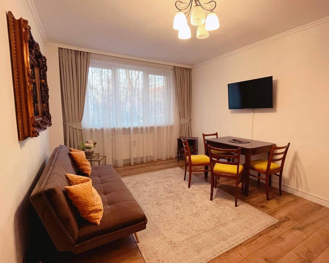 Niran Apartament Oradea Ngoại thất bức ảnh